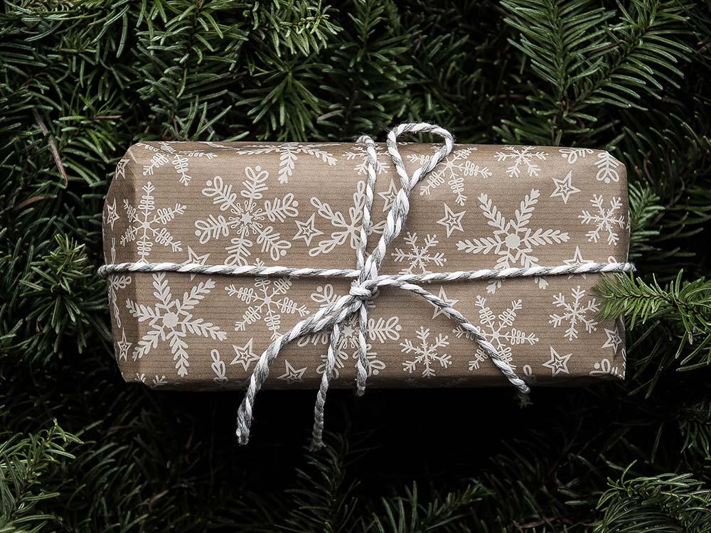 3 Creative Christmas Gift Wrapping Ideas - Creative Ramblings